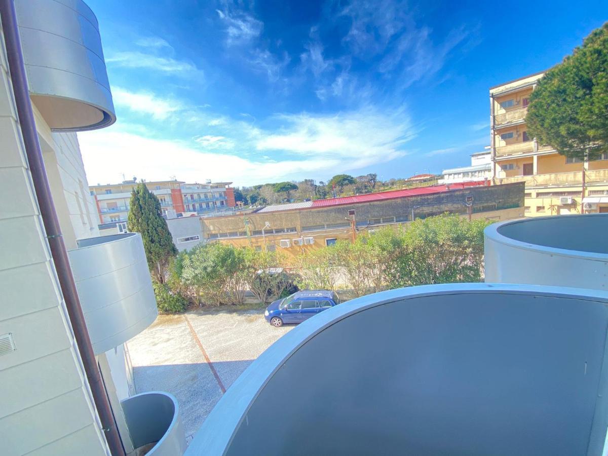 Venere Apartament Tirrenia Extérieur photo