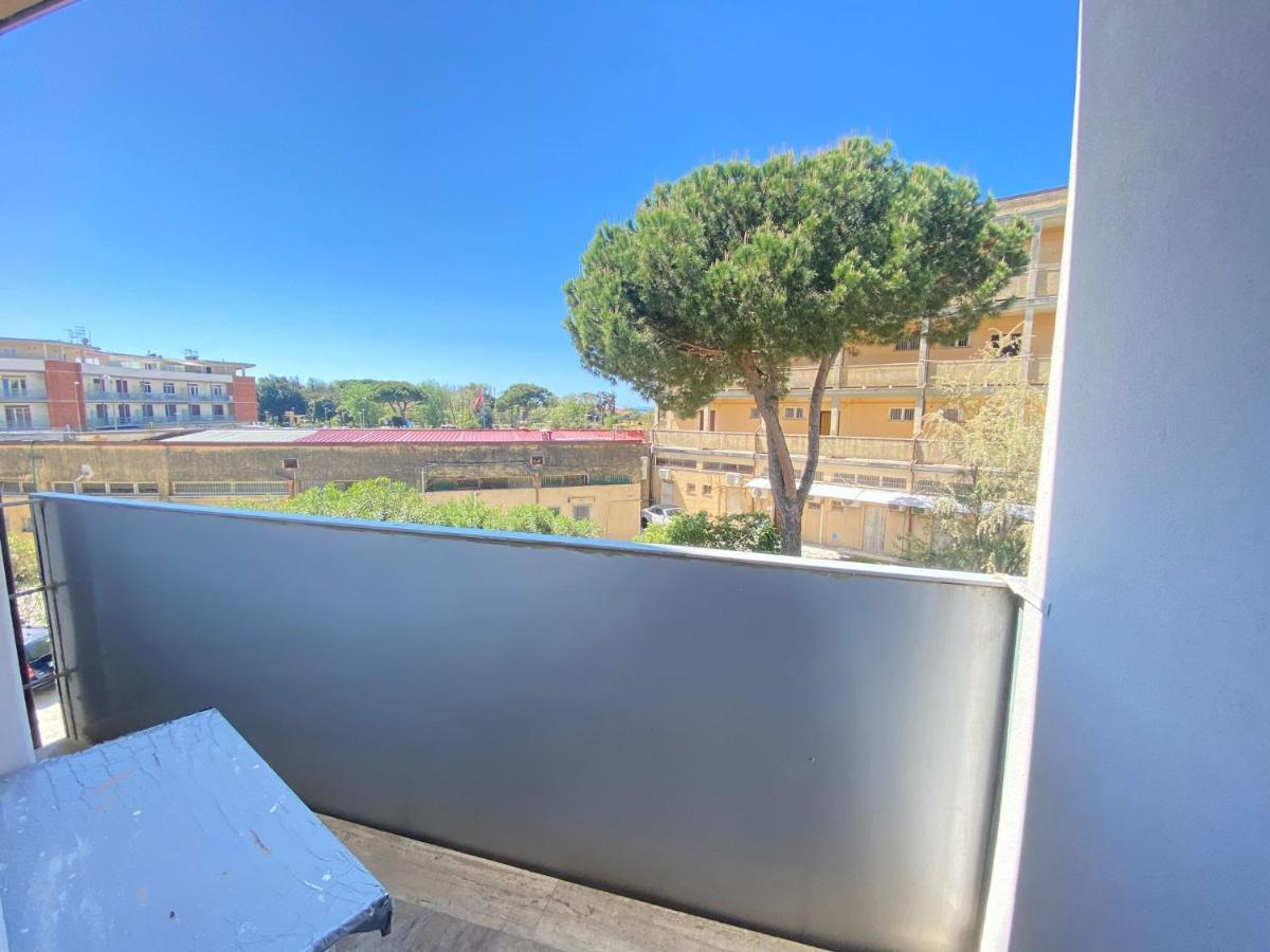 Venere Apartament Tirrenia Extérieur photo