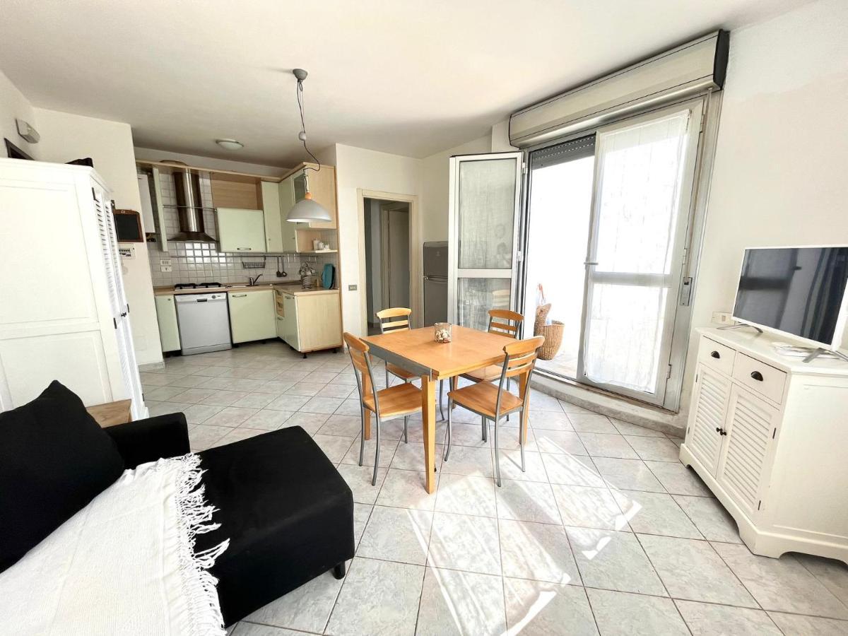 Venere Apartament Tirrenia Extérieur photo